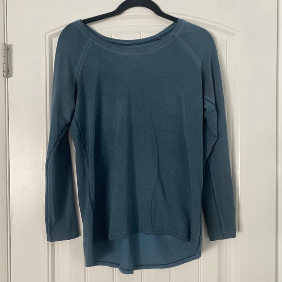 Lululemon Emerald long sleeve size 8 - Picture 1 of 3